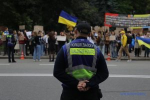 Під Верховною Радою проходить акція протесту за повернення незалежності НАБу та САП (фото)