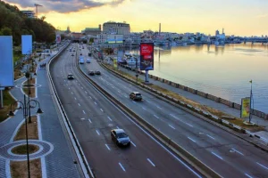 У Києві планують протиаварійний ремонт шляхопроводу на Наддніпрянському шосе У Києві планують протиаварійний ремонт шляхопроводу на Наддніпрянському шосе
