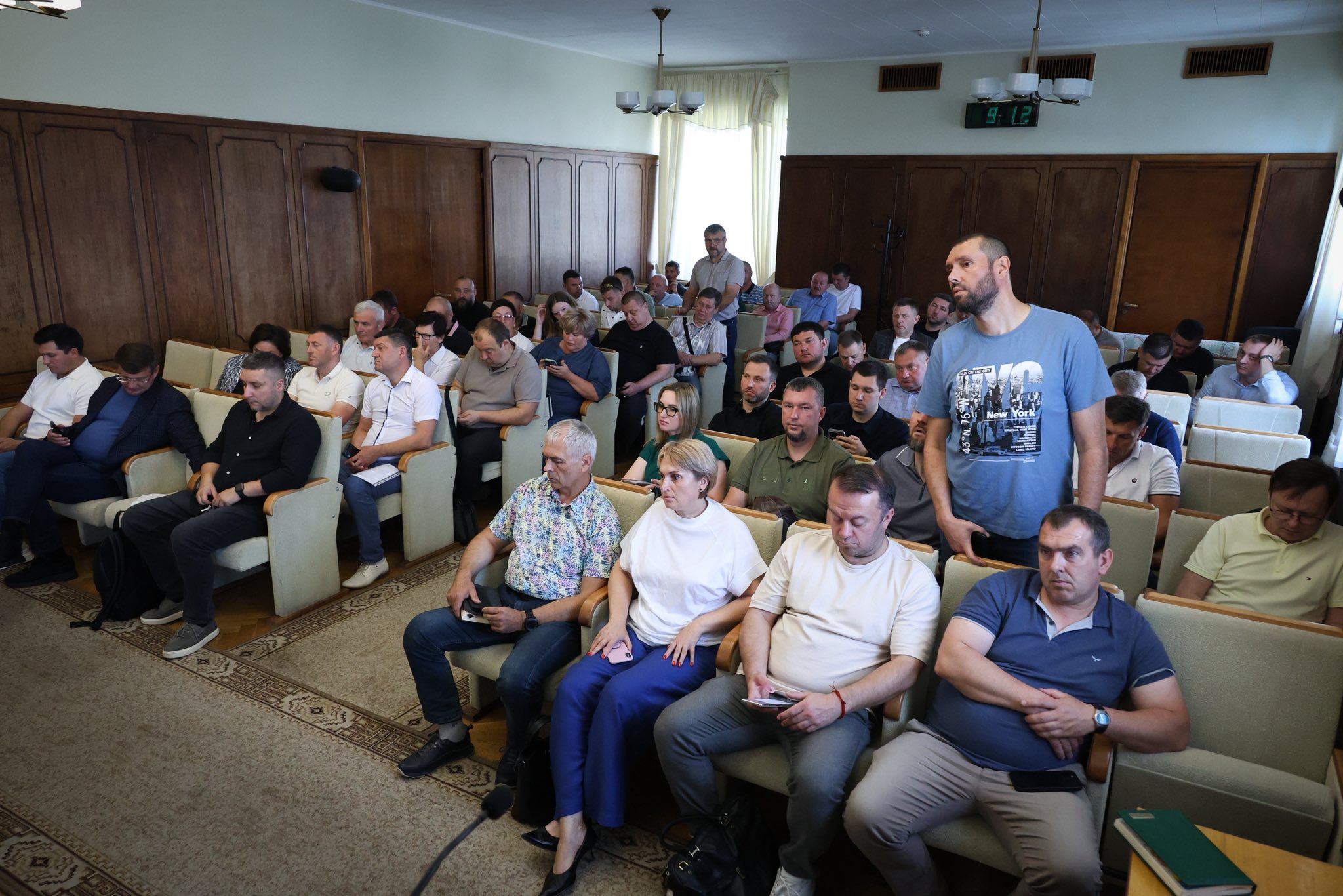 Микола Калашник провів робочу нараду щодо стану реалізації проєктів будівництва, реконструкції та ремонту в межах Програми з відновлення України