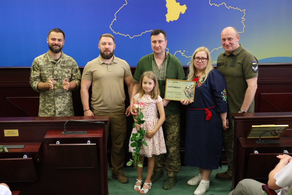 На Київщині 49 ветеранів та 4 родини полеглих Захисників України отримали сертифікати на придбання житла На Київщині 49 ветеранів та 4 родини полеглих Захисників України отримали сертифікати на придбання житла