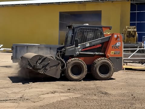 У TDC розповіли про ключові сфери використання мінінавантажувачів українського виробництва