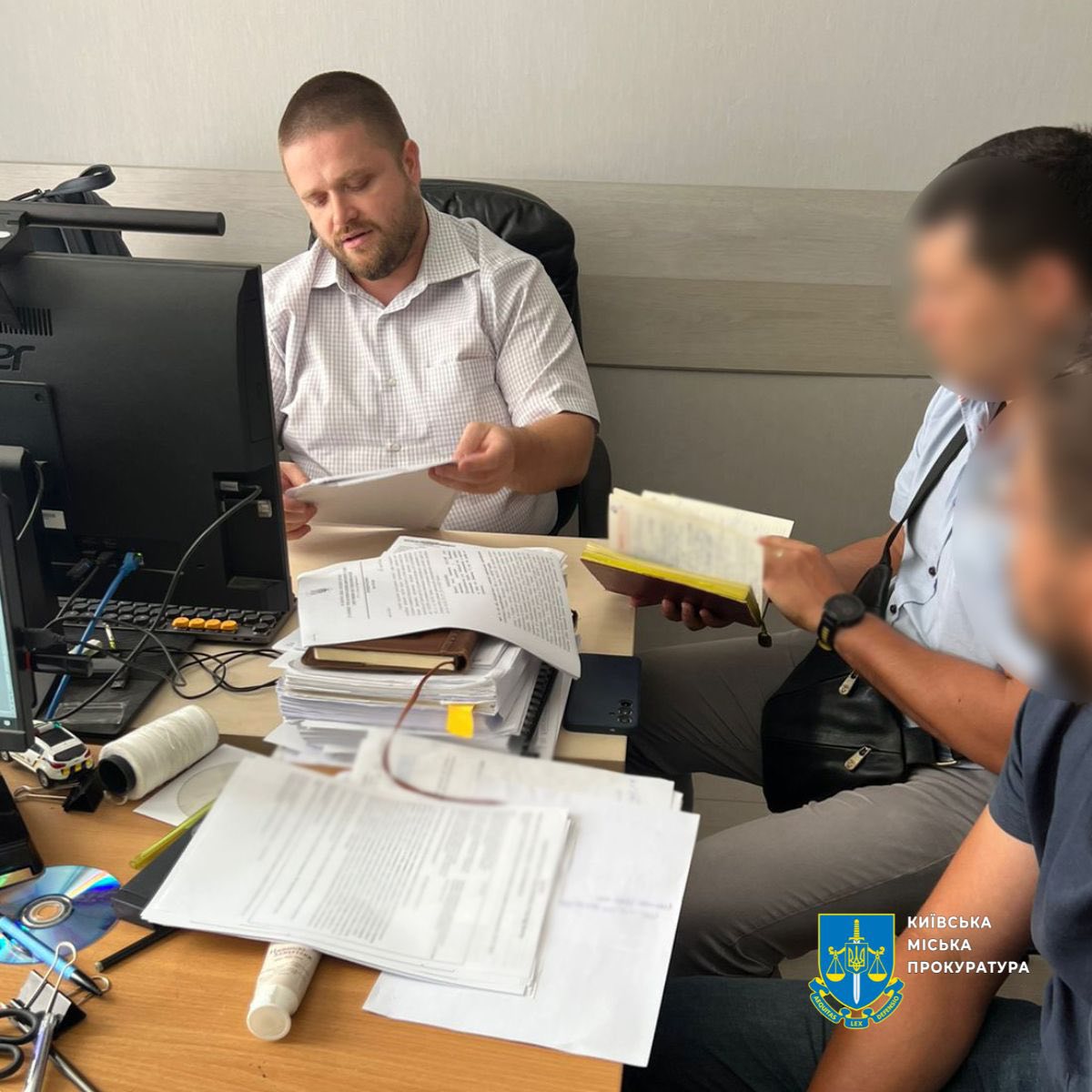 Збитки на 196,4 млн грн через службову недбалість чи розтрату майна посадовцями КМДА: прокурори повідомили про підозру 11 особам