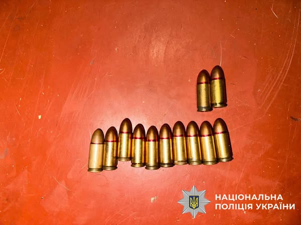 У киянина вилучили тротил і понад 200 бойових набоїв (фото)