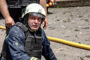 Харків бомбили: росармія вразила КАБом Індустріальний район Харкова, серед постраждалих дитина