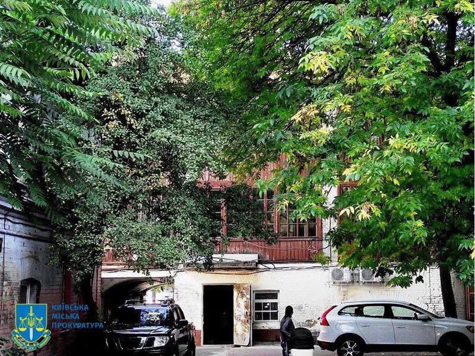 Прокуратура: суд повернув у комунальну власність незаконно приватизовані підвали столичного Подолу Прокуратура: суд повернув у комунальну власність незаконно приватизовані підвали столичного Подолу