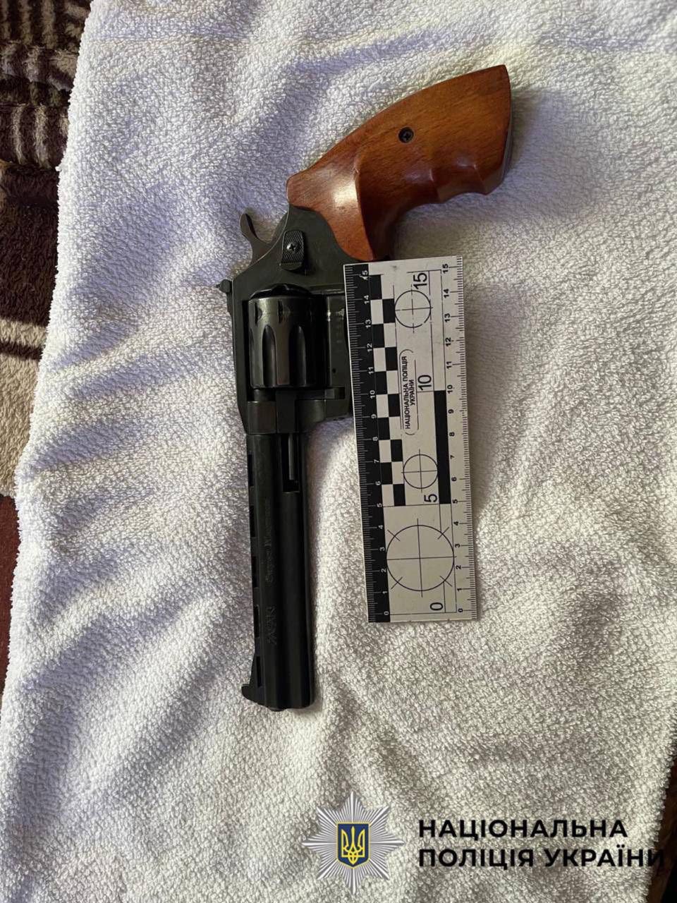 На Київщині чоловік підірвав гранату, коли на виклик прибули поліцейські – п’ятеро поранених, дебошир загинув