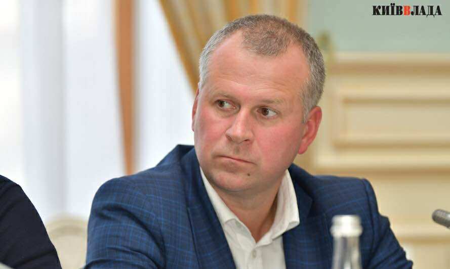 Новий електрокар та 2,5 млн гривень сімейного доходу: декларація очільника “Київавтодору”