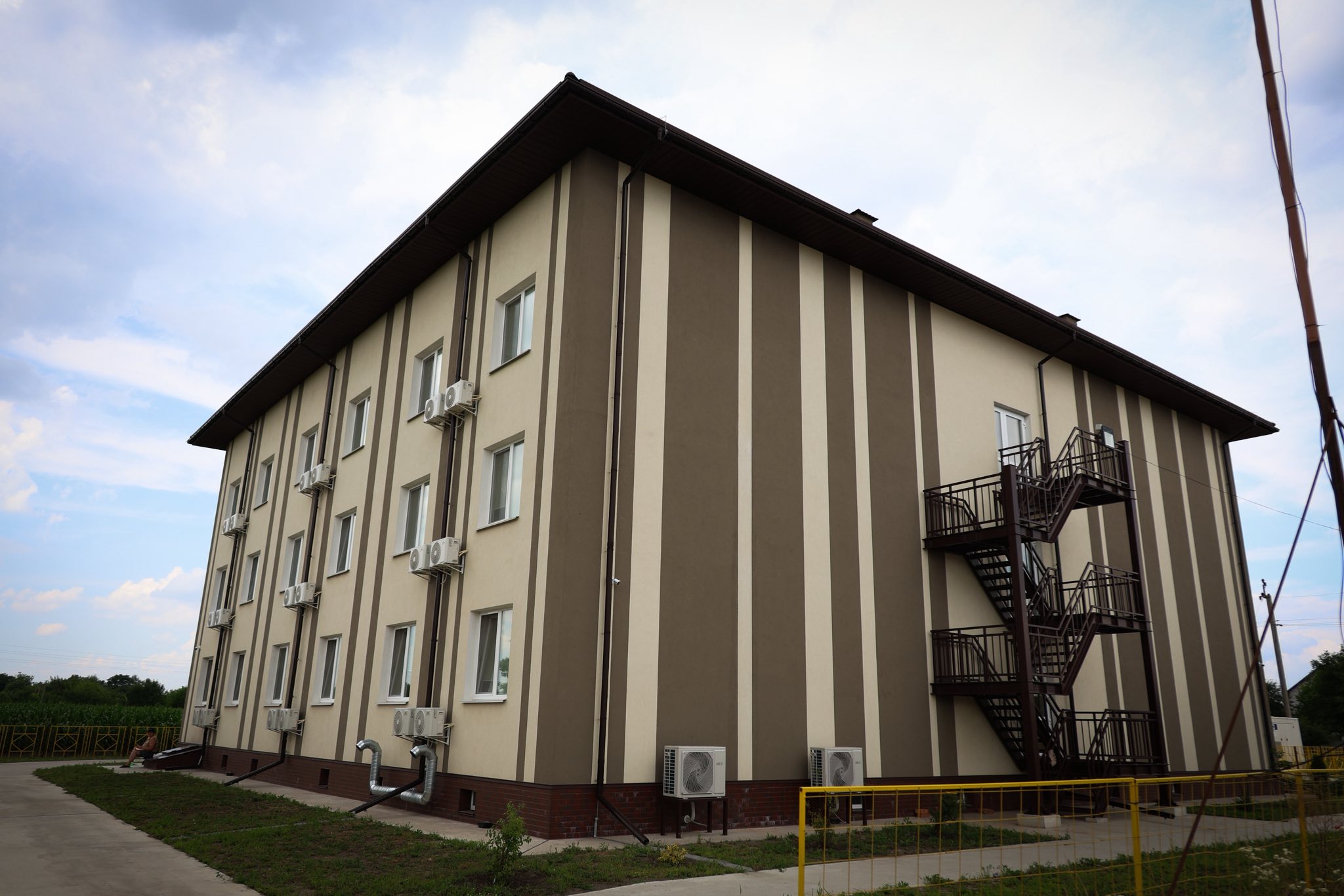 Микола Калашник відвідав зведений для ВПО гуртожиток групи компаній «Нива Переяславщини»