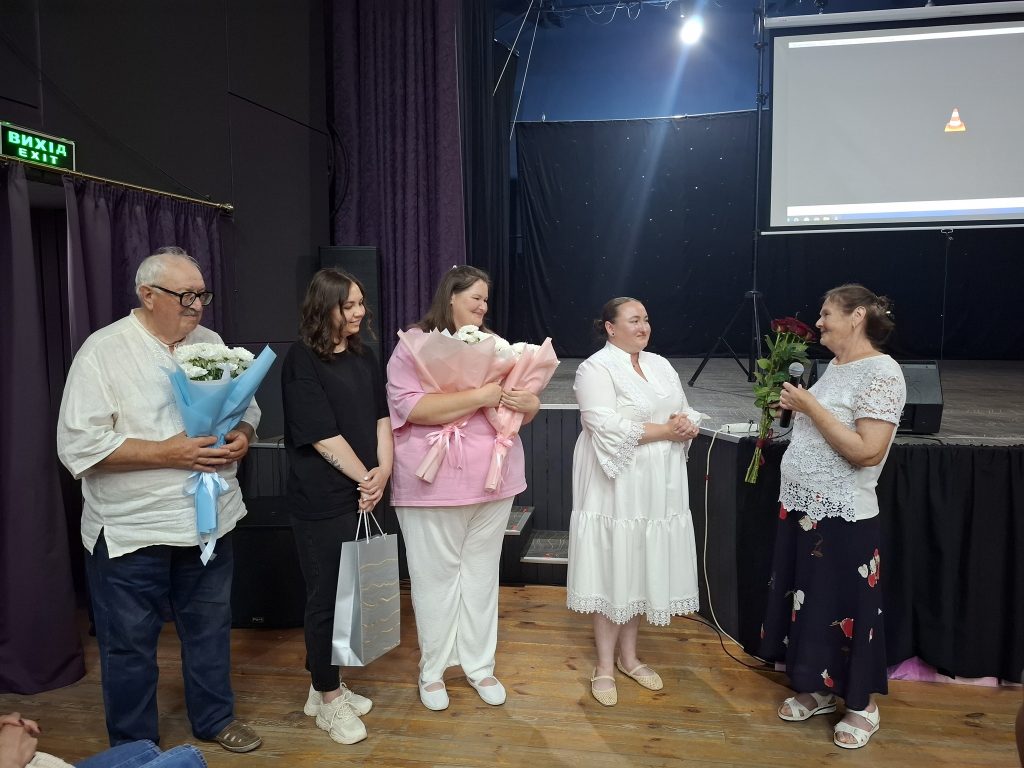 У Музичах презентували фільм про унікальну співочу традицію села Лука У Музичах презентували фільм про унікальну співочу традицію села Лука