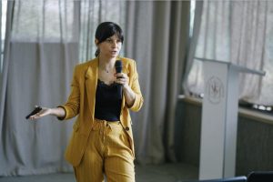 Криптовалюта, державні облігації та позашляховик Mercedes - декларація головної аудиторки КМДА