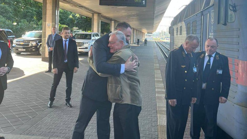 До Києва прибув спецпредставник президента США Кіт Келлог До Києва прибув спецпредставник президента США Кіт Келлог