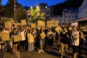 У Києві п’ятий день поспіль пройшли протести щодо закону про НАБУ та САП