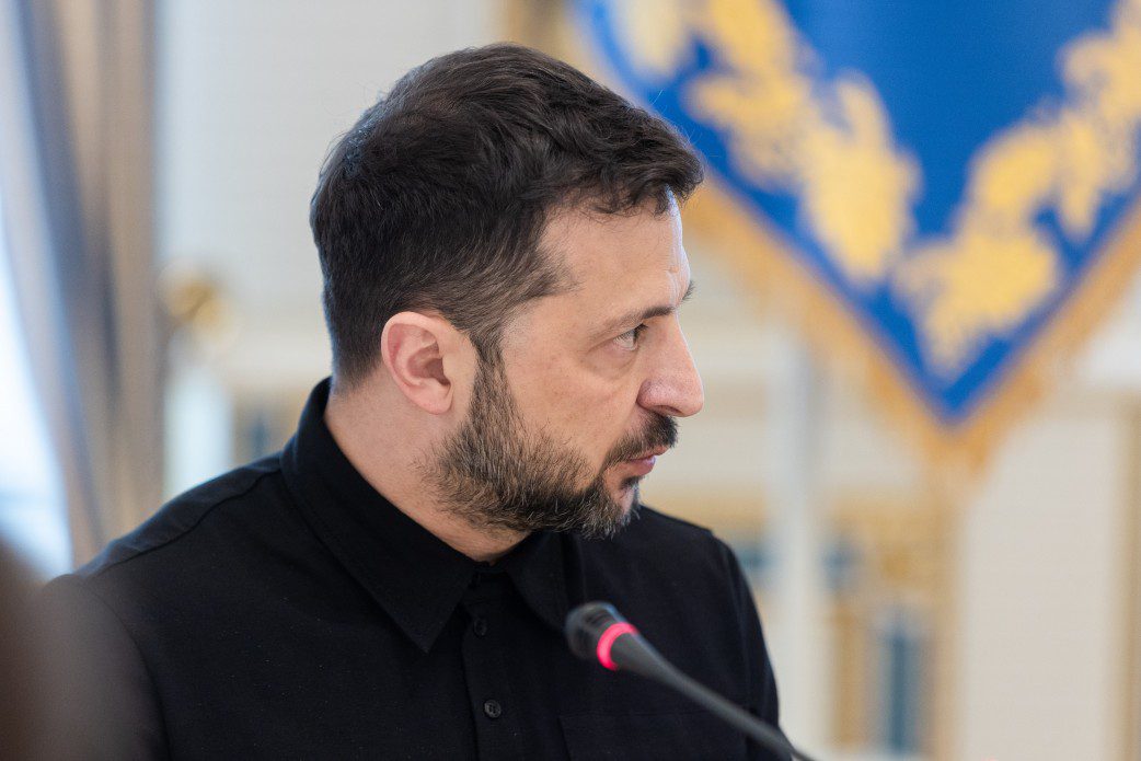 Зеленський увів у дію санкції РНБО: у списку Королевська, Балашов та ще три особи