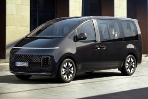 Київський спортивний ліцей виділяє 2,2 млн гривень на мінівен Hyundai Staria