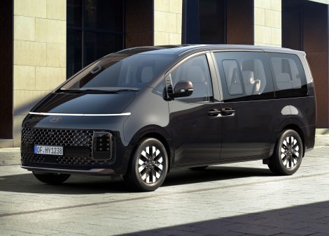 Київський спортивний ліцей виділяє 2,2 млн гривень на мінівен Hyundai Staria Київський спортивний ліцей виділяє 2,2 млн гривень на мінівен Hyundai Staria