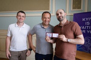 У столиці ОСББ-активісти стали першими громадськими інспекторами з благоустрою У столиці ОСББ-активісти стали першими громадськими інспекторами з благоустрою