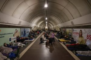 Понад 23 тисячі людей укривалися в київському метро під час нічної атаки, – КМДА Понад 23 тисячі людей укривалися в київському метро під час нічної атаки, - КМДА
