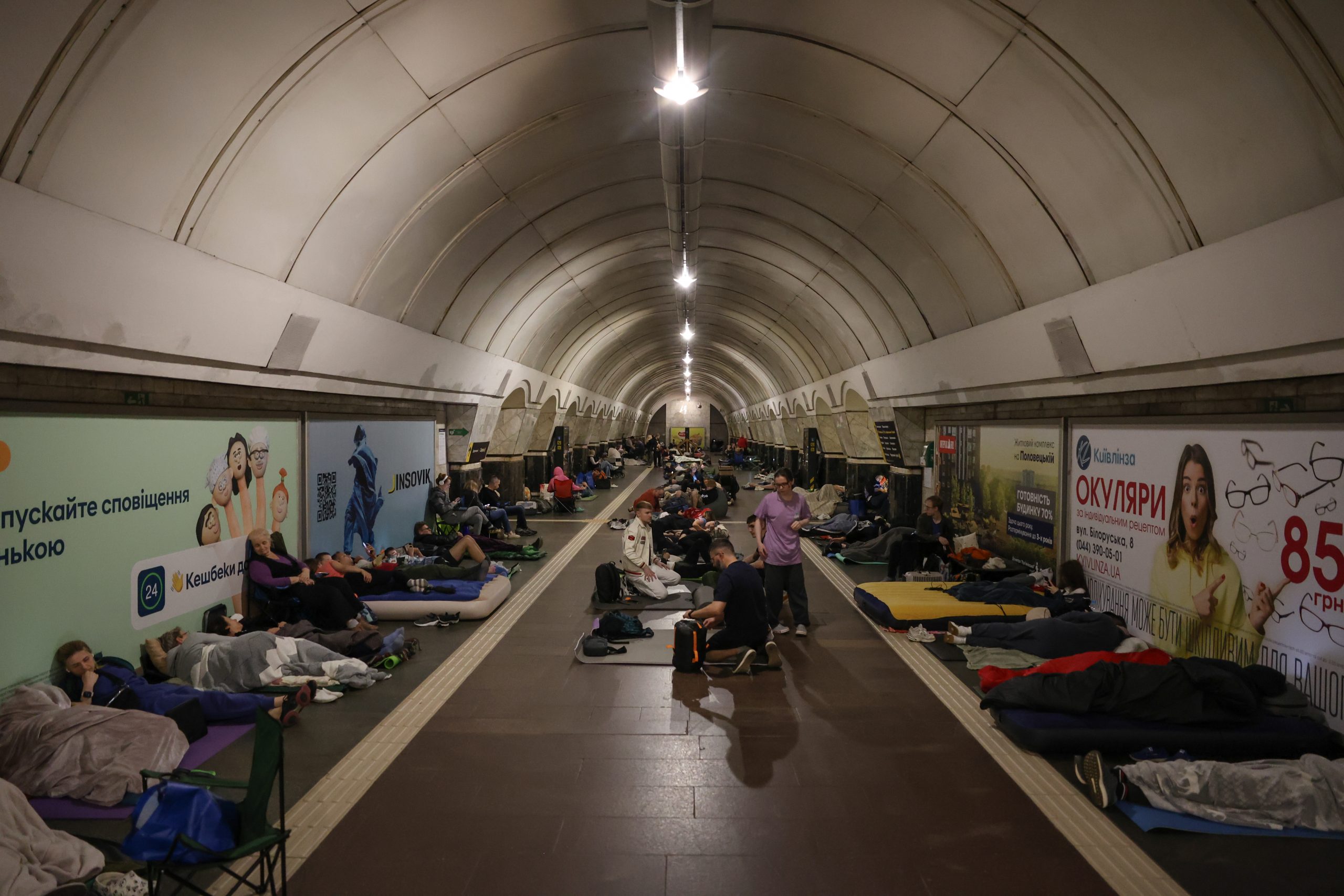Понад 23 тисячі людей укривалися в київському метро під час нічної атаки, - КМДА