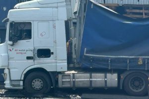 Унаслідок ракетного удару рф по Одеському порту загинули щонайменше двоє людей, серед постраждалих — іноземці Унаслідок ракетного удару рф по Одеському порту загинули щонайменше двоє людей, серед постраждалих — іноземці