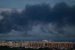 Унаслідок російських ударів є вбиті у Чернівцях, руйнування у Львові, Луцьку та Харкові Унаслідок російських ударів є вбиті у Чернівцях, руйнування у Львові, Луцьку та Харкові