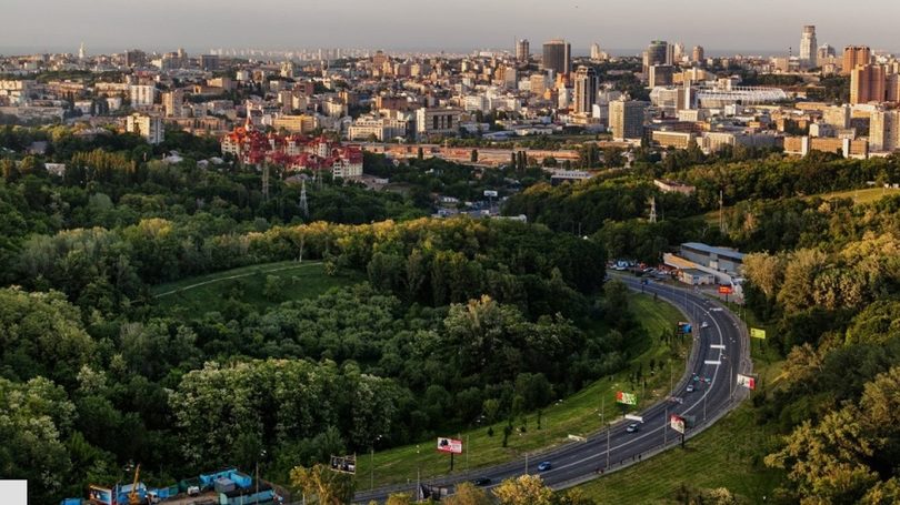 На Протасовому Яру за 2,1 млн встановлять новий світлофор На Протасовому Яру за 2,1 млн встановлять новий світлофор