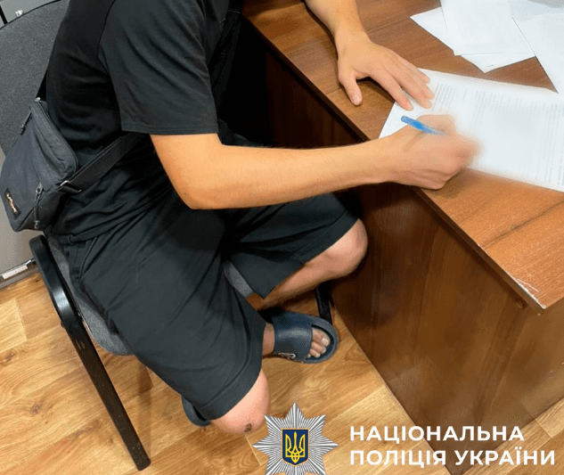 Поліція виявила групу молодиків-рецедивістів, яки нападали на перехожих на Хрещатику Поліція виявила групу молодиків-рецедивістів, яки нападали на перехожих на Хрещатику