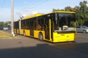 У Києві із 31 липня до 2 серпня щовечора змінюватимуть рух тролейбуси №№ 3 та 40