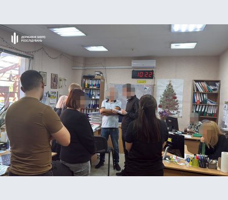 Закупівля балістичних окулярів: правоохоронці повідомили підозри посадовим особам Міноборони та директору підприємства -постачальника