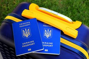 Депутаток місцевих рад випустять за кордон Депутаток місцевих рад випустять за кордон