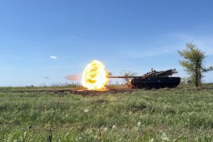 Ворог за добу втратив близько півсотні артсистем та 900 вояків, – Генштаб ЗСУ Ворог за добу втратив близько півсотні артсистем та 900 вояків, - Генштаб ЗСУ
