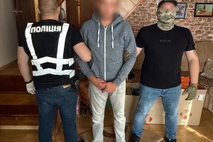 У столиці викрили дві нарколабораторії та затримали сімох учасників злочинної групи (фото, відео)