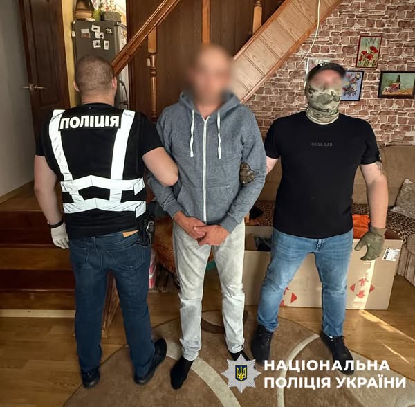 У столиці викрили дві нарколабораторії та затримали сімох учасників злочинної групи (фото, відео)