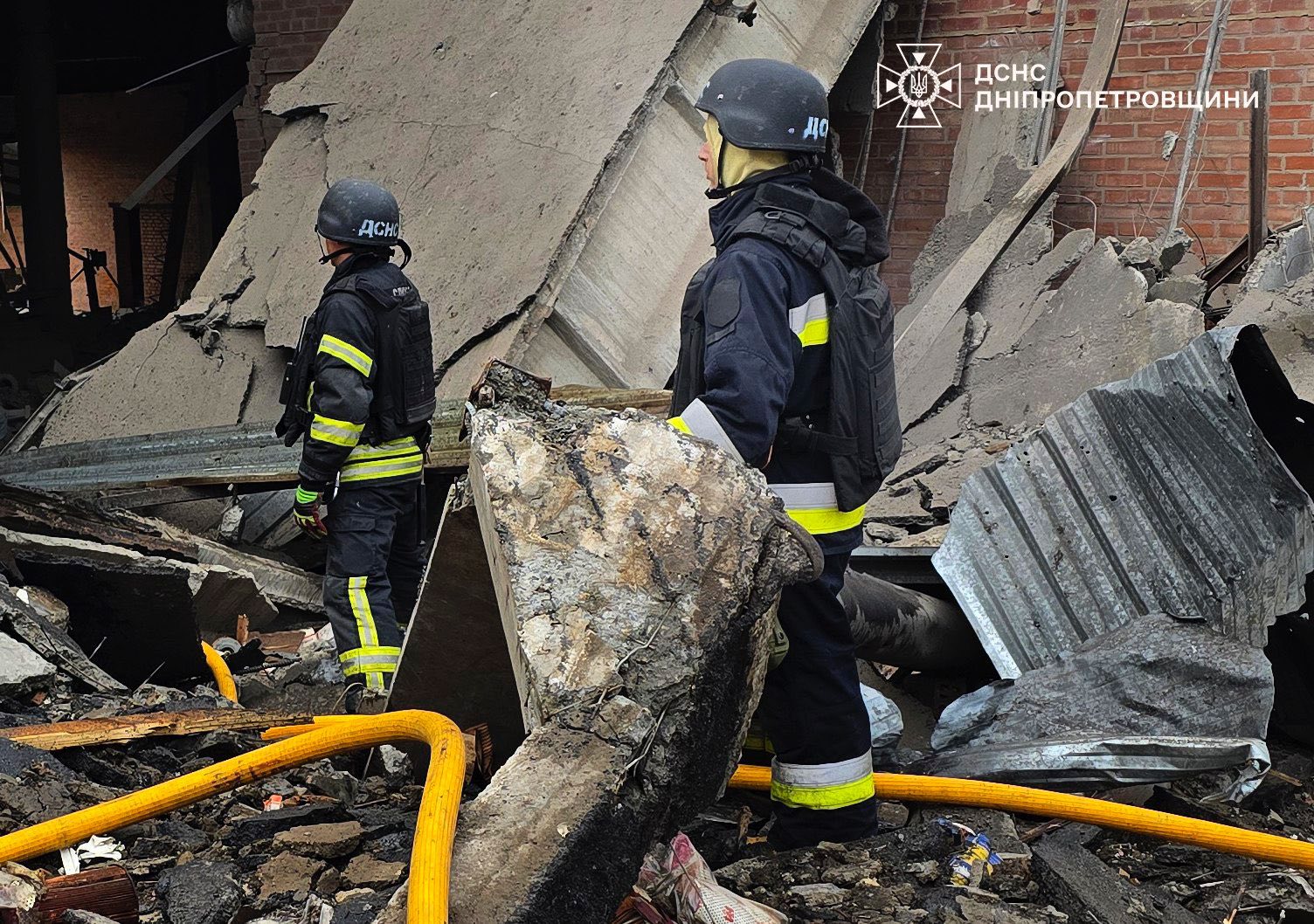 Зранку 9 серпня ворог атакував Дніпро ракетами, є постраждалі