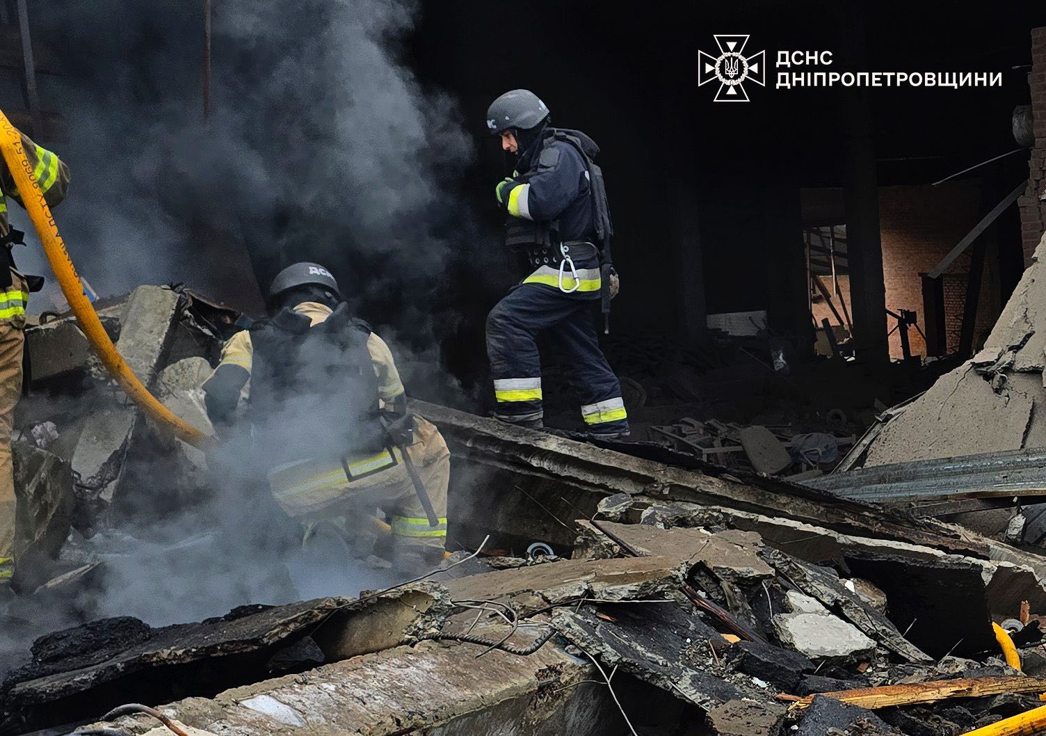 Зранку 9 серпня ворог атакував Дніпро ракетами, є постраждалі