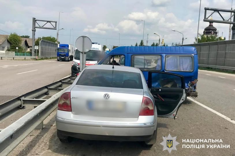 На трасі Київ–Одеса сталася ДТП, у якій постраждав пасажир