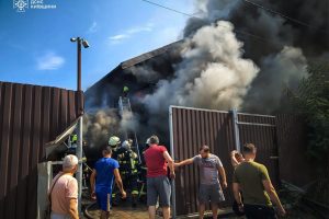 У селі Святопетрівське на Київщині при пожежі в житловому будинку постраждали дві дитини У селі Святопетрівське на Київщині при пожежі в житловому будинку постраждали дві дитини