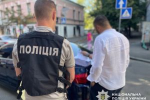 Начальник КП «ШЕУ Печерського району» підозрюється у розтраті понад 430 тисяч гривень на ремонті дороги Начальник КП «ШЕУ Печерського району» підозрюється у розтраті понад 430 тисяч гривень на ремонті дороги