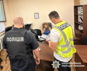 Співробітницю КО КМДА підозрюють у закупівлі бодікамер для "Муніципальної охорони" зі збитком у 1,7 млн гривень