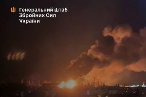 Сили оборони України вчергове уразили “нафтопереробку” окупантів Сили оборони України вчергове уразили "нафтопереробку" окупантів