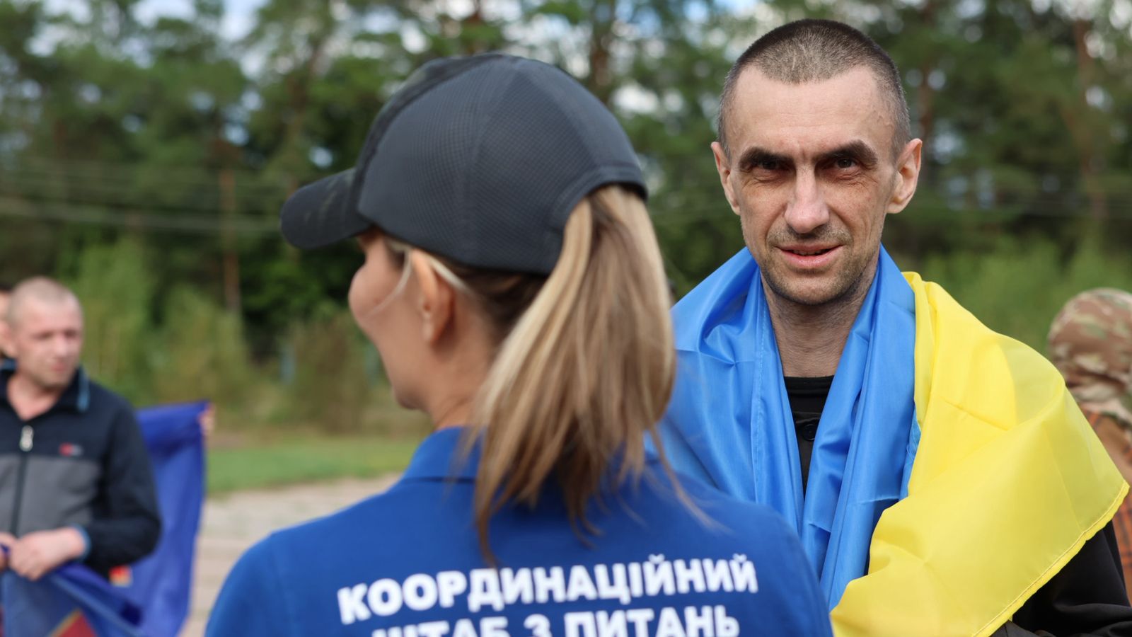 З російського полону повернулися військові та цивільні, серед них журналіст Дмитро Хилюк