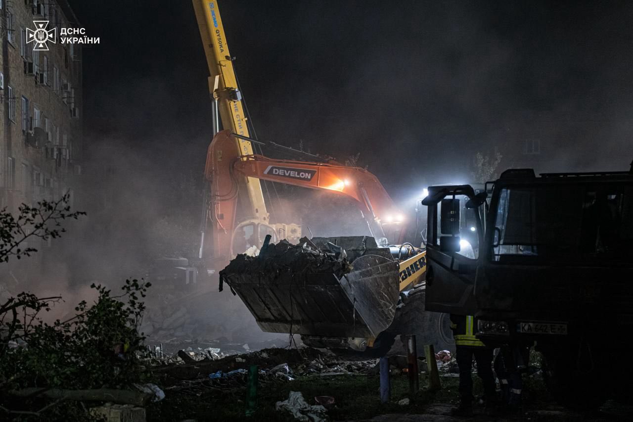 У Києві та області сьогодні День жалоби за жертвами російської атаки 28 серпня