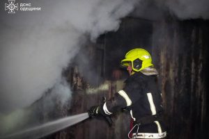 На Одещині ворожі БпЛА атакували енергетичні обʼєкти, без світла 29 тисяч абонентів На Одещині ворожі БпЛА атакували енергетичні обʼєкти, без світла 29 тисяч абонентів