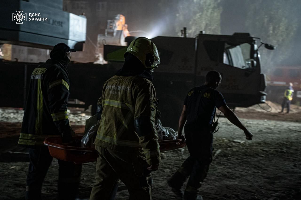 У Києві та області сьогодні День жалоби за жертвами російської атаки 28 серпня