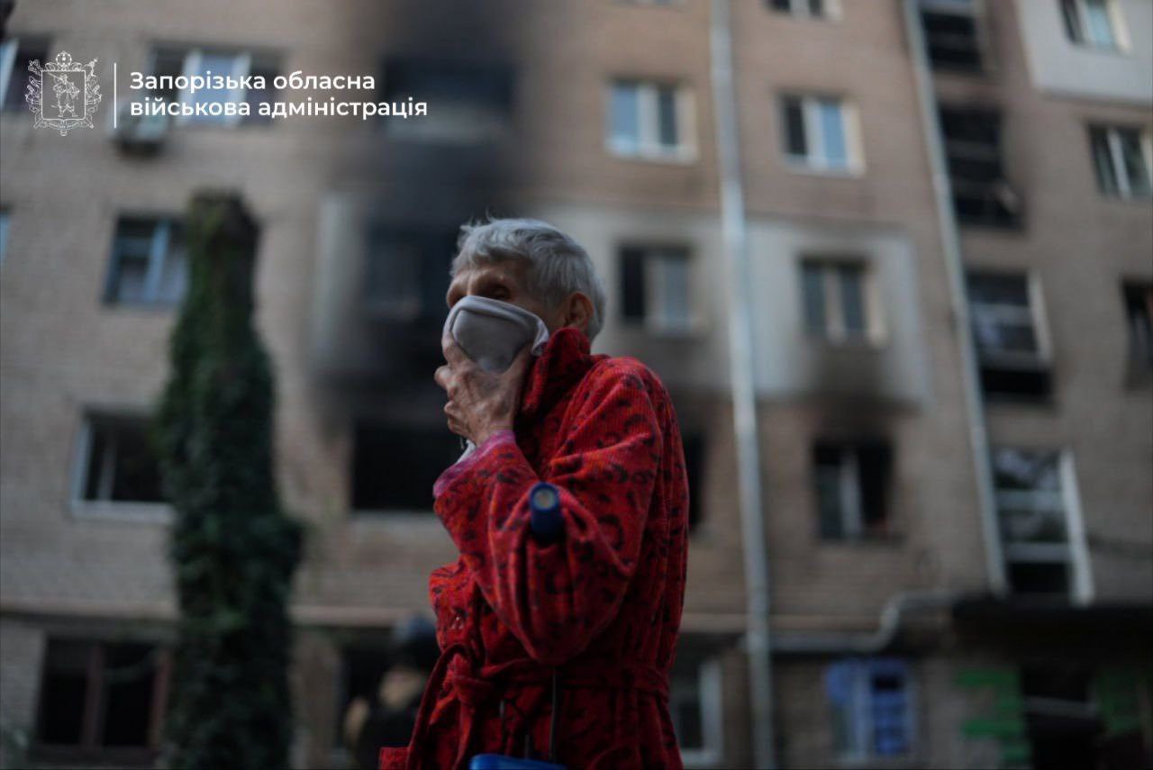 Удар рф по Запоріжжю: вбито людину, серед поранених троє дітей