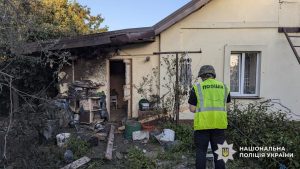 На Київщині після нічної атаки БпЛА зафіксовано пошкодження у трьох районах, рух залізницею відновлено