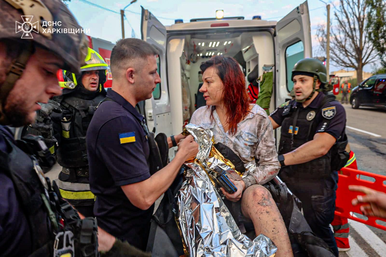 У Харкові через удар рф по багатоповерхівці загинуло 4 людей, серед яких 1,5-річна дівчинка (фото, відео)