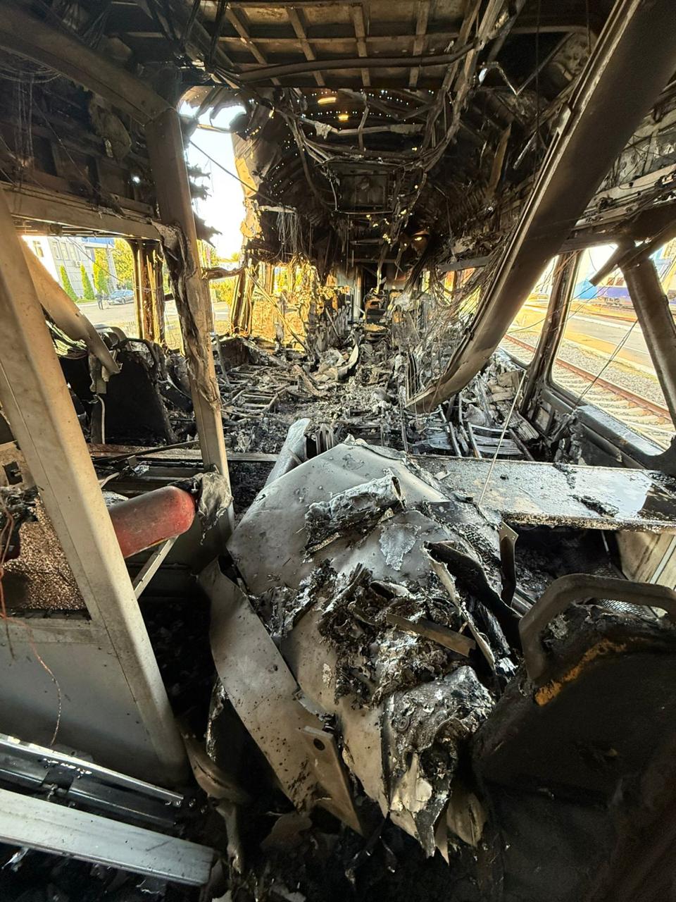 Під обстріл рф потрапила станція Дарниця (фото) Під обстріл рф потрапила станція Дарниця