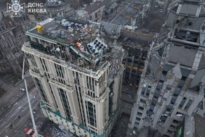 У Києві скасували тендер на відновлення фасаду зруйнованого БЦ «Торонто» вартістю понад 113 млн гривень У Києві скасували тендер на відновлення фасаду зруйнованого БЦ «Торонто» вартістю понад 113 млн гривень