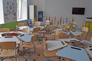 Фастів визначається з постачальником двох сотень учнівських столів Фастів визначається з постачальником двох сотень учнівських столів