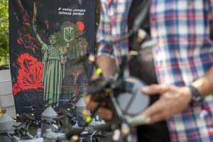 Громада Києва передала ще 900 дронів для 5 ОШБр ЗСУ